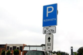 kelio_zenklas_rezervuota_stovejimo_vieta