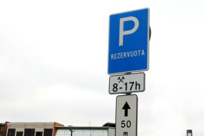 kelio_zenklas_rezervuota_stovejimo_vieta