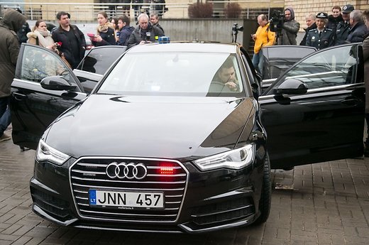 nauja-nezymeta-policijos-audi-a6-74115030