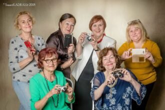 fotografijos_kursuose_alytaus_tau_klausytojos_su_lektore_jurate_marciulaitiene-