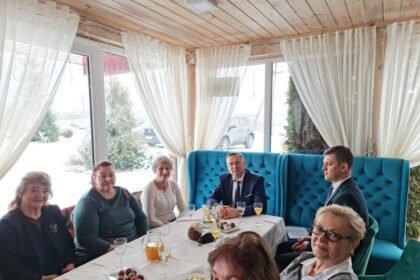 meras_algirdas_vrubliauskas_su_treciojo_amziaus_universiteto_atstovais_aptare_galimybes_pleti_veikla_alytaus_rajone