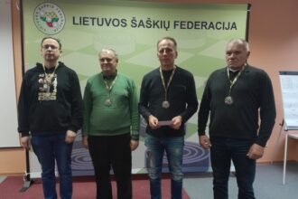 is_kaires_dainius_bukleris_pranas_vitkauskas_jonas_danilevicius_ir_klubo_prezidentas_kestutis_cikanas
