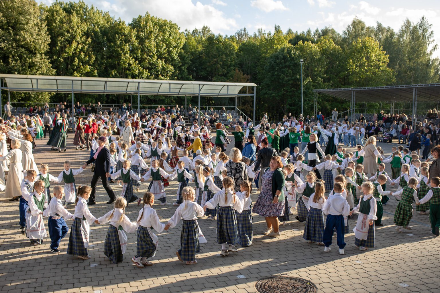 Akcija „Visa Lietuva šoka“.