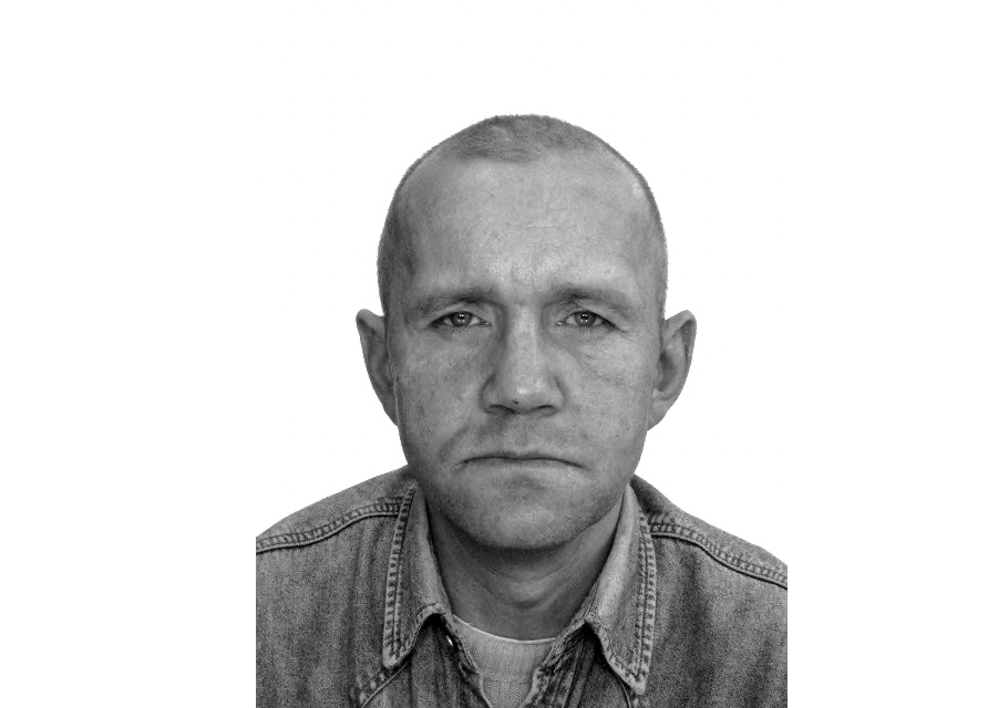 Prašomas atpažinti asmuo