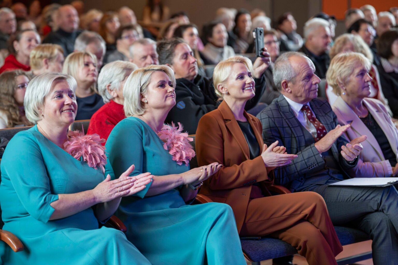 Simne šurmuliavo seniūnijos rudens šventė „Rudens susukcinis“