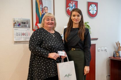 Konkurso laimėtoją Viliją pasveikino vicemerė Kristina Daugelevičienė