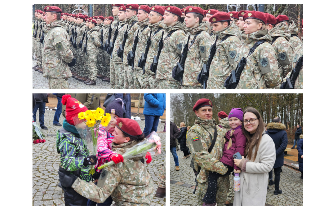 Prisiekusius karius savanorius sveikino šeimos, artimieji, draugai.