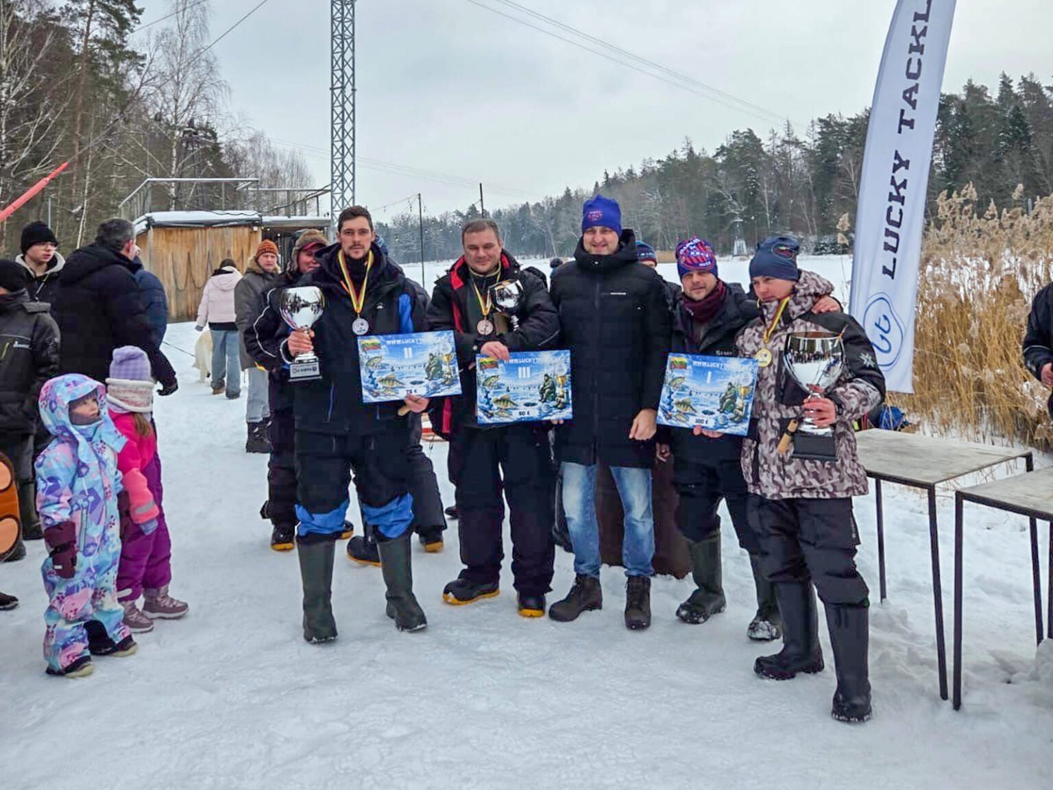 poledinės žūklės varžybos