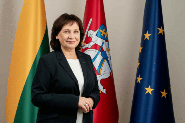 Socialinės apsaugos ir darbo ministrė Jūratė Zailskienė.